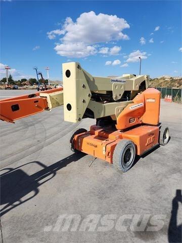 JLG E400AJP Съчленени стрелови подемници