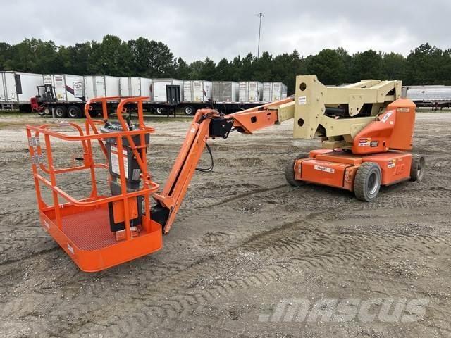 JLG E400AJPN Съчленени стрелови подемници