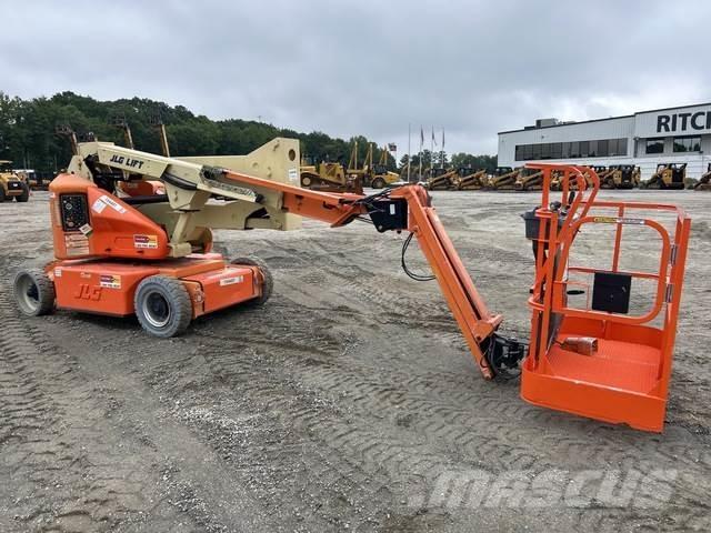 JLG E400AJPN Съчленени стрелови подемници