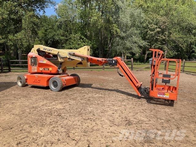 JLG E400AJPN Съчленени стрелови подемници