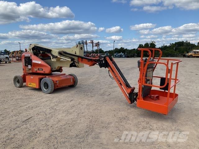 JLG E400AJPN Съчленени стрелови подемници