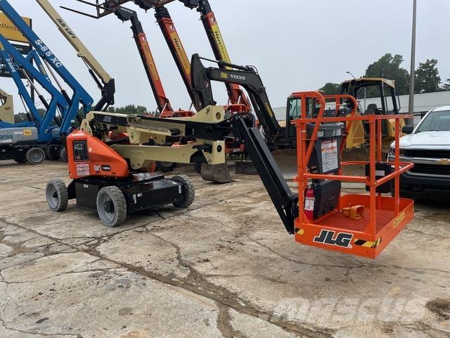 JLG E450AJ Съчленени стрелови подемници