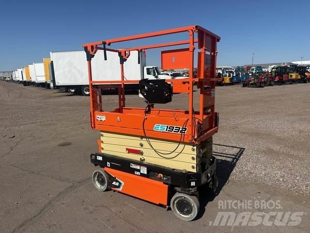 JLG ES1932 Ножични работни платформи