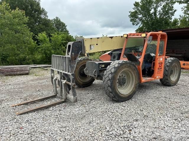 JLG G6-42A Телескопични товарачи