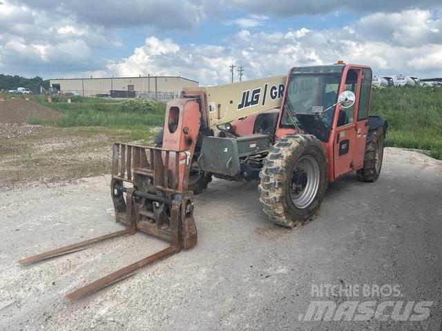 JLG G6-42A Телескопични товарачи