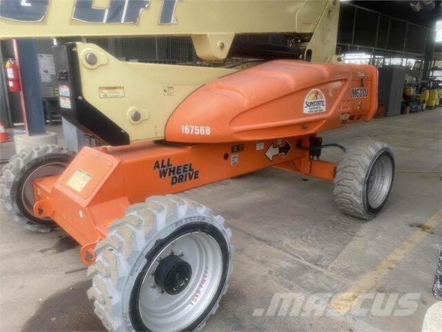 JLG M600J Съчленени стрелови подемници