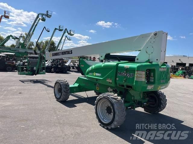 JLG M600JP Съчленени стрелови подемници