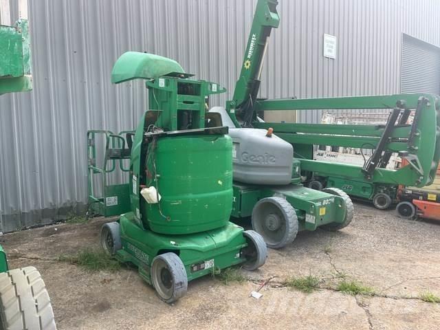 JLG Toucan 26E Вертикални мачтови повдигачи
