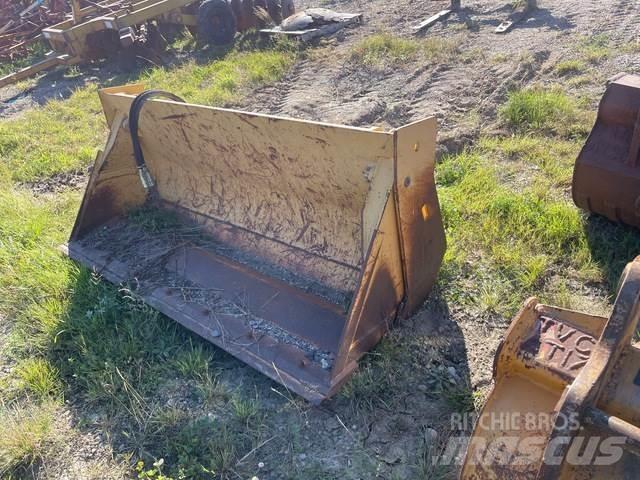 John Deere  Товарач със заден ексватор