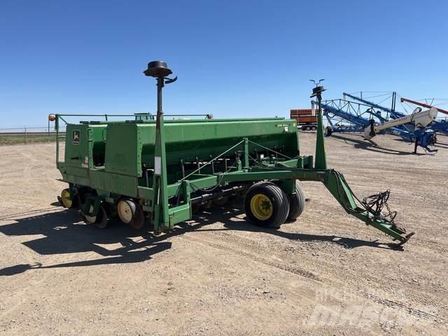 John Deere 750 Редосеялки