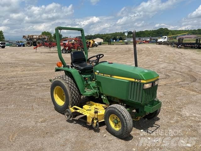John Deere 770 Компактни трактори