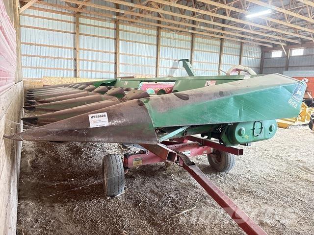 John Deere 843 Други машини за оран и аксесоари