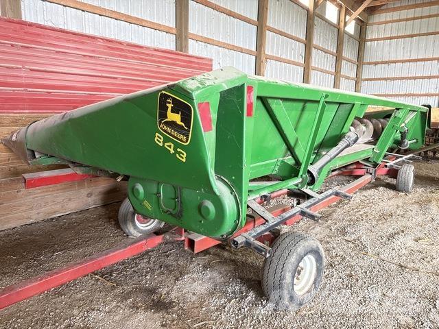 John Deere 843 Други машини за оран и аксесоари