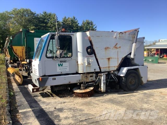 Johnston 3000 Камиони за почистване