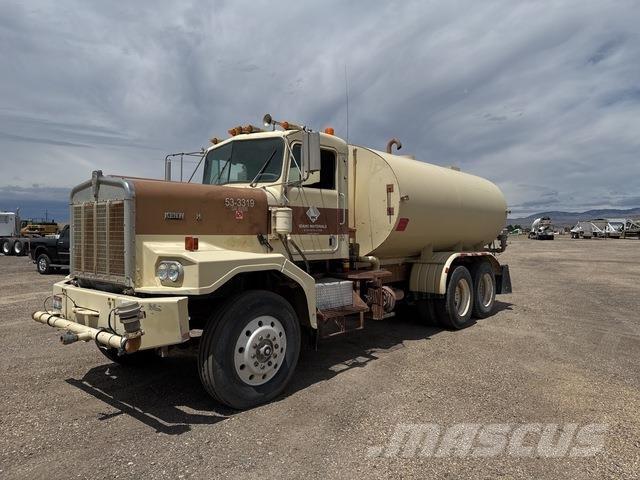 Kenworth C500 Цистерни за вода

