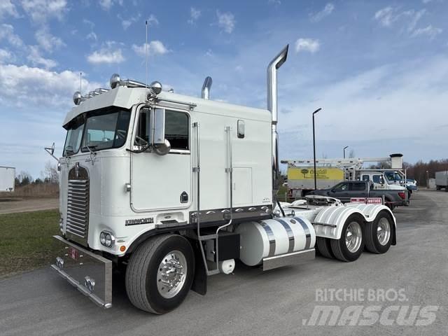 Kenworth K100 Кабини