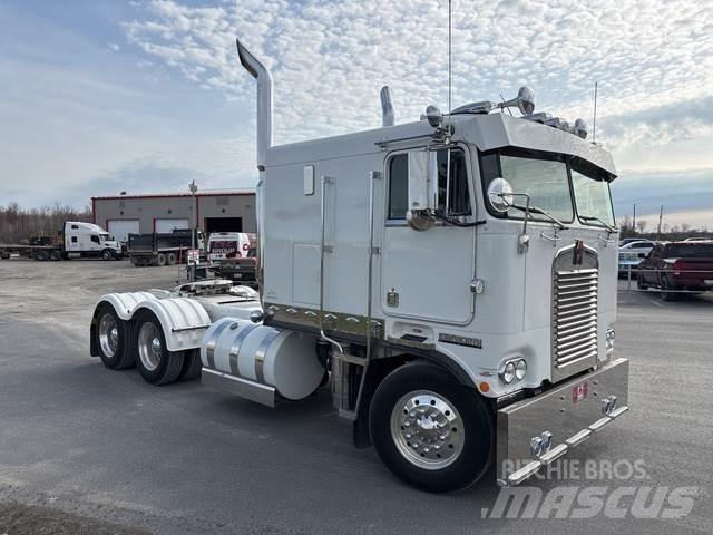 Kenworth K100 Кабини