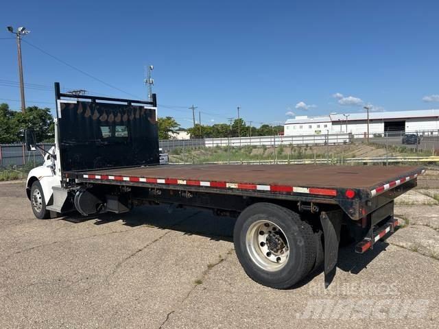 Kenworth T3 Бордови