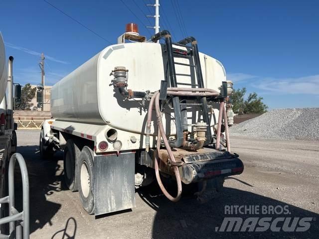Kenworth T300 Цистерни за вода

