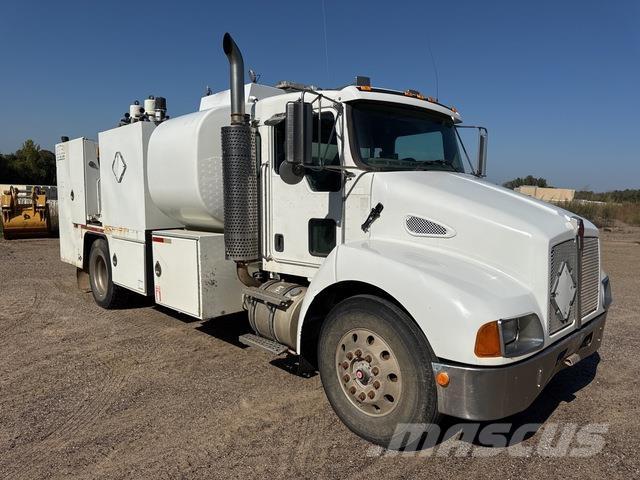 Kenworth T300 Цистерна