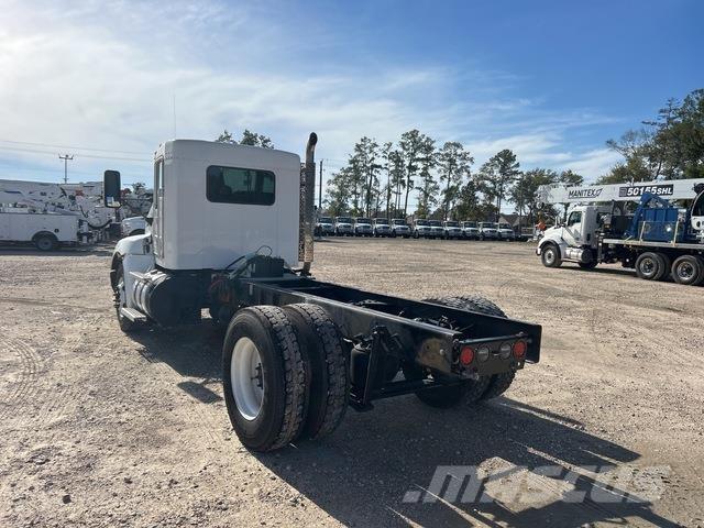 Kenworth T370 Кабини