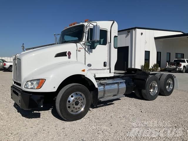 Kenworth T440 Влекачи