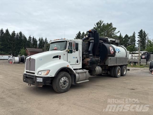 Kenworth T450 Верижен екскаватор