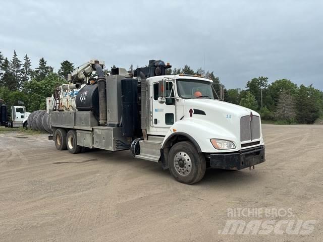 Kenworth T450 Верижен екскаватор