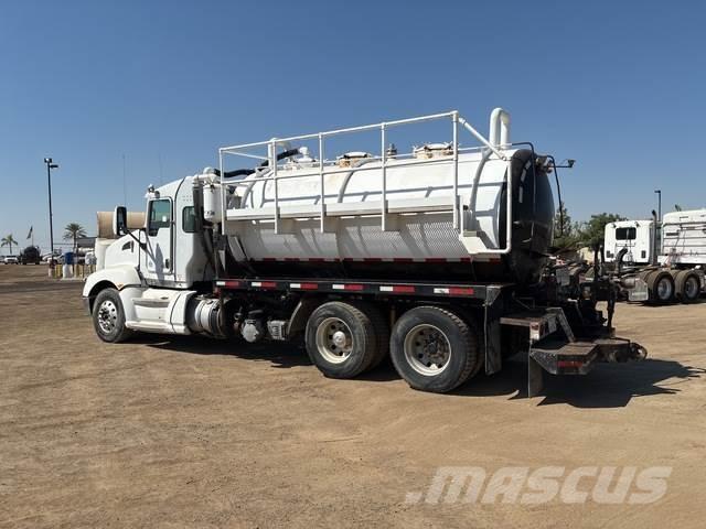 Kenworth T660 Комби / вакуум камиони
