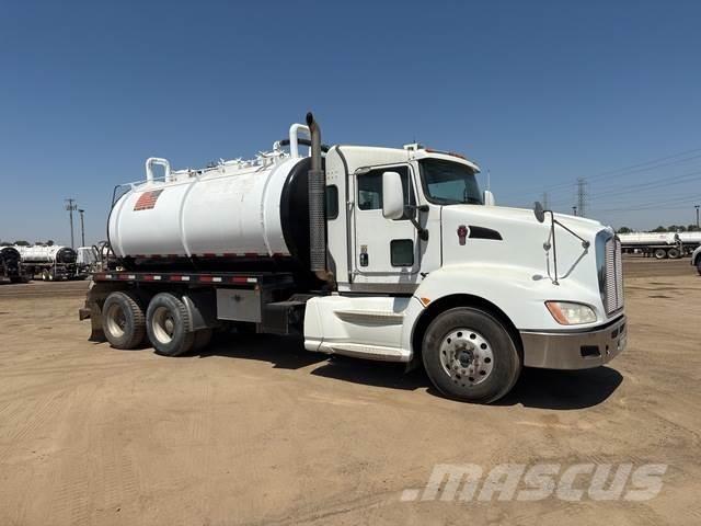 Kenworth T660 Комби / вакуум камиони

