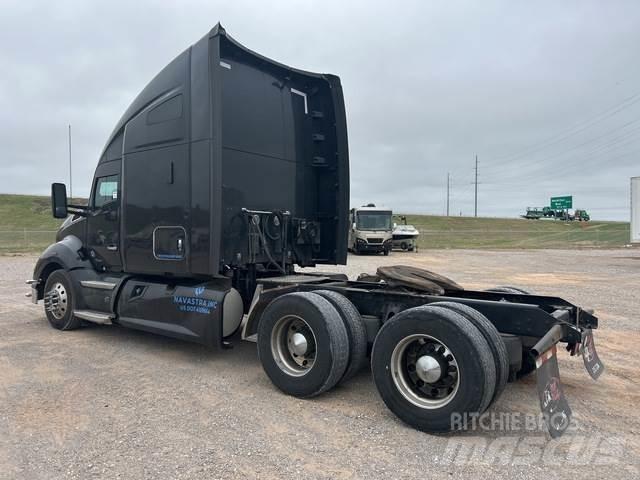 Kenworth T680 Влекачи