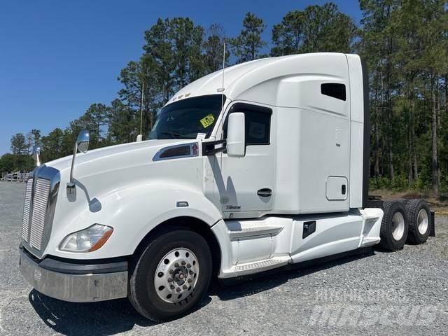 Kenworth T680 Влекачи
