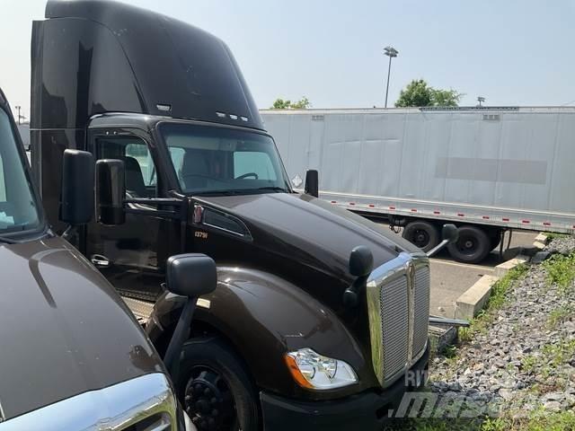 Kenworth T680 Влекачи