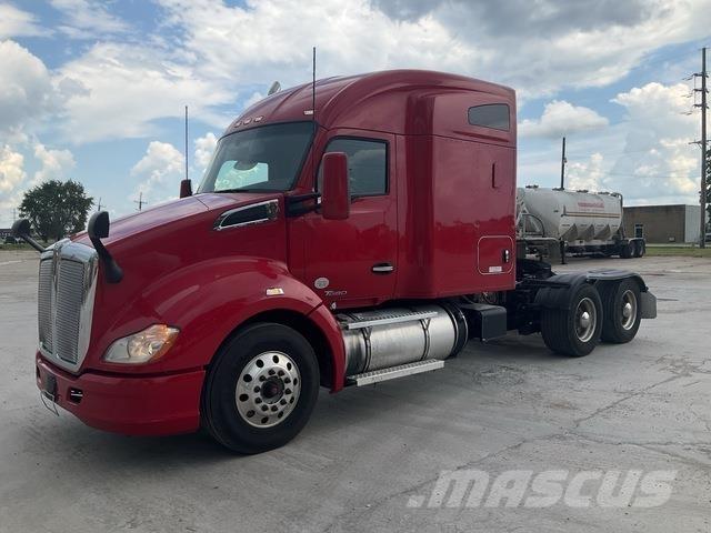 Kenworth T680 Влекачи