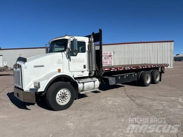 Kenworth T800 Бордови