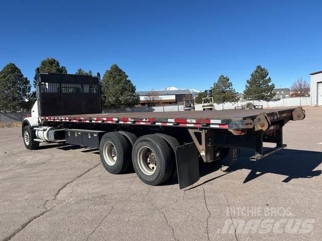 Kenworth T800 Бордови