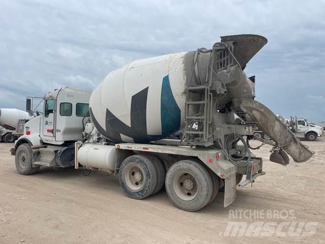 Kenworth T800 Други