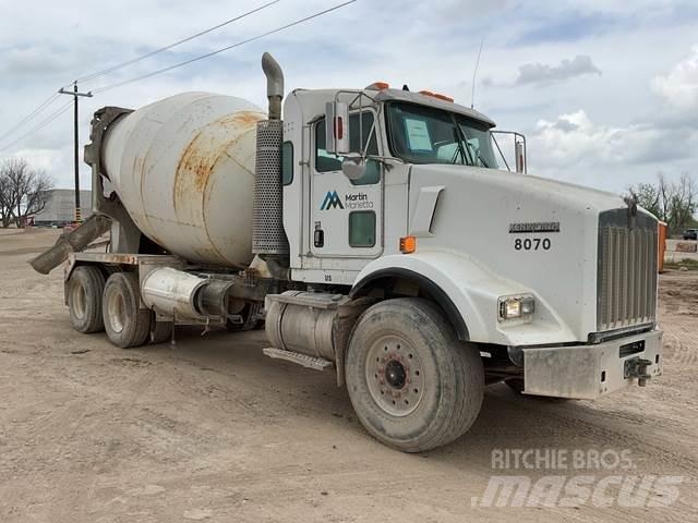 Kenworth T800 Други