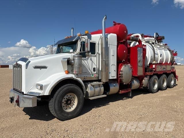 Kenworth T800 Верижен екскаватор