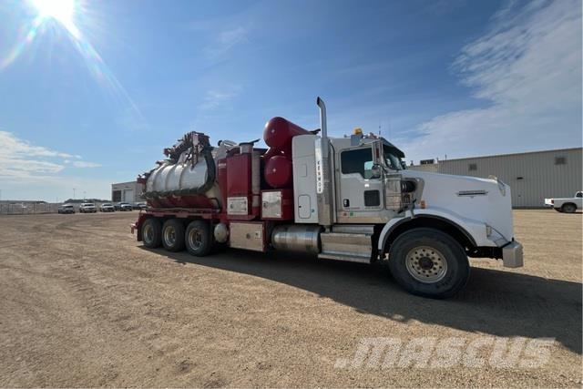 Kenworth T800 Верижен екскаватор