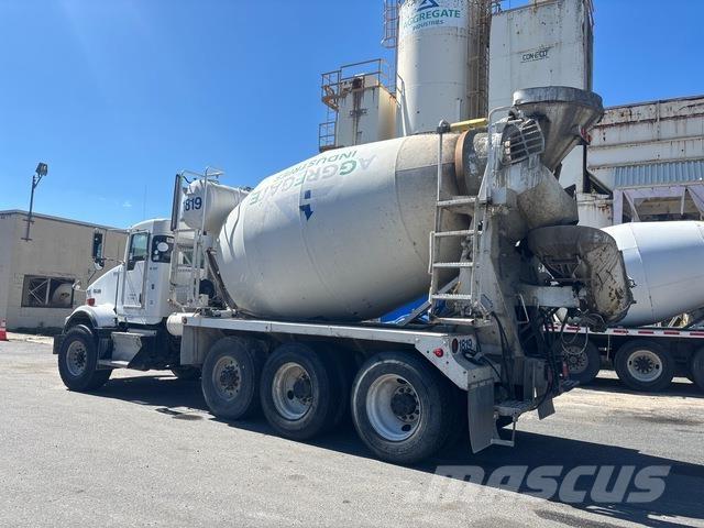 Kenworth T800 Други