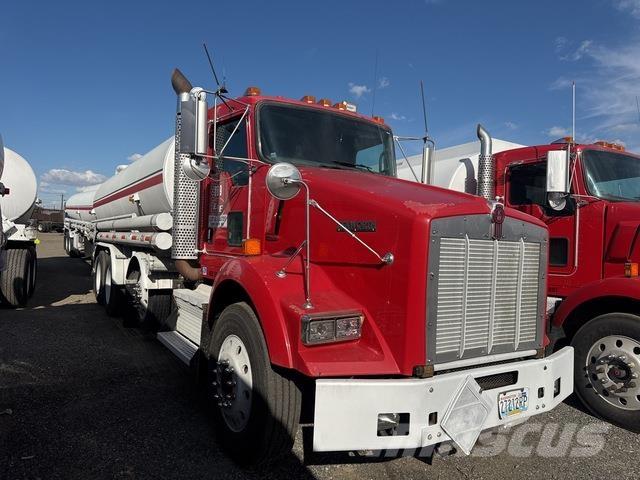 Kenworth T800 Цистерна