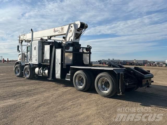 Kenworth T800B Други