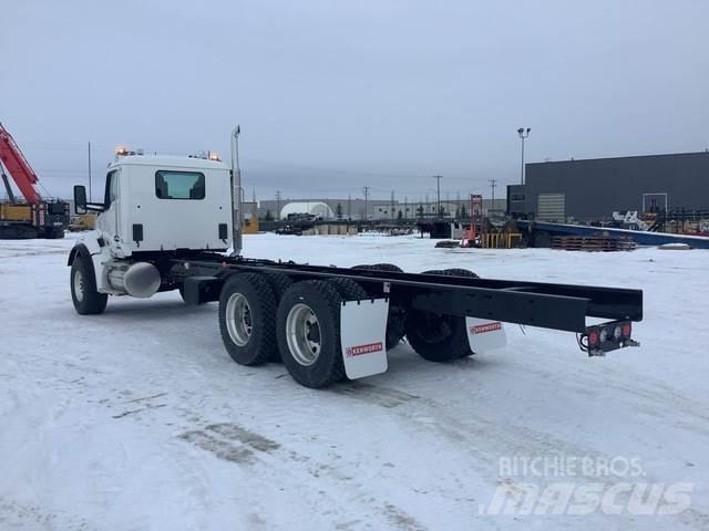 Kenworth T880 Кабини