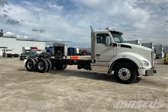 Kenworth T880 Кабини
