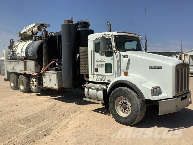 Kenworth T880 Верижен екскаватор