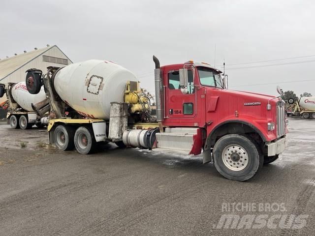 Kenworth W900B Други