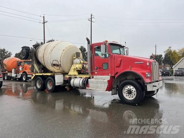 Kenworth W900B Други