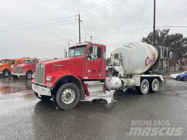 Kenworth W900B Други