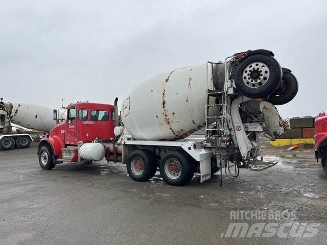 Kenworth W900B Други